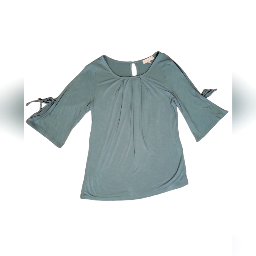Suzanne Betro top